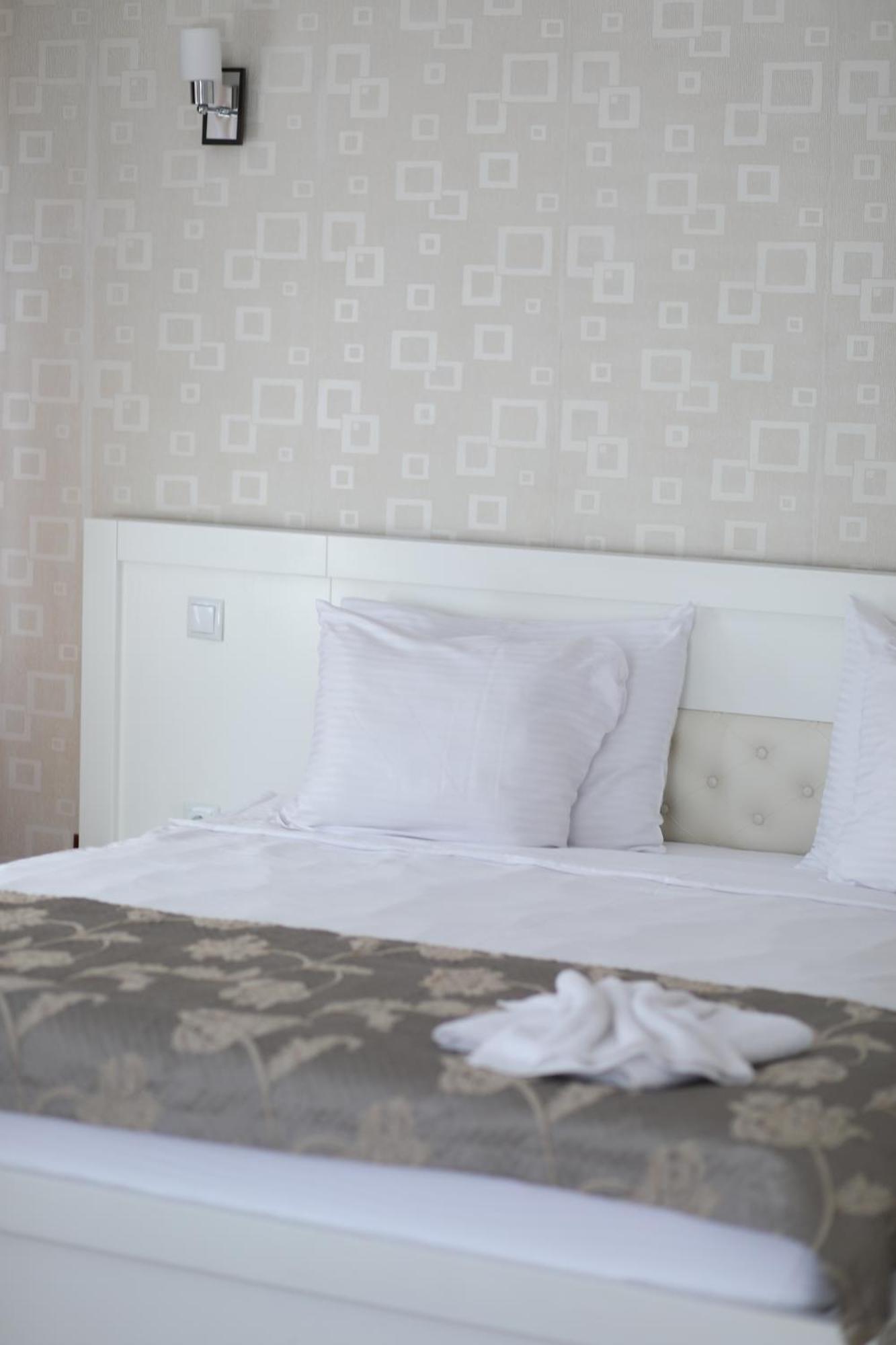 Bruti Hotel Prizren Eksteriør bilde