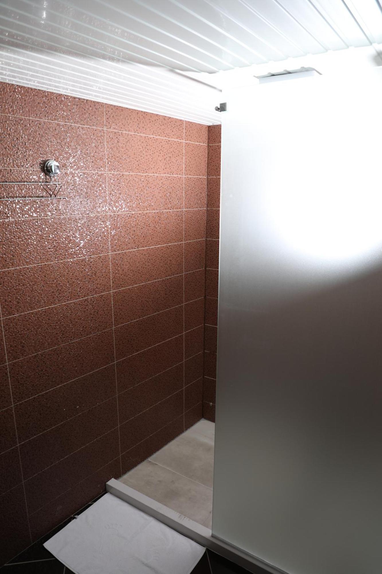 Bruti Hotel Prizren Eksteriør bilde