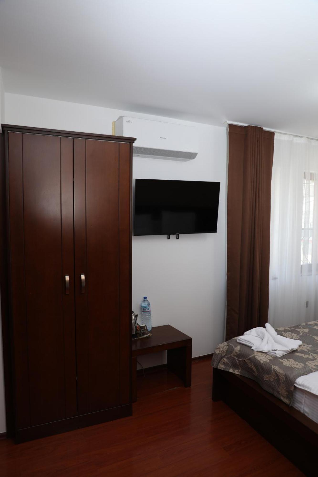 Bruti Hotel Prizren Eksteriør bilde