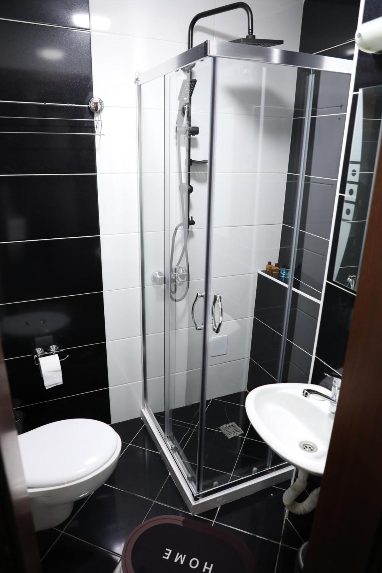Bruti Hotel Prizren Eksteriør bilde