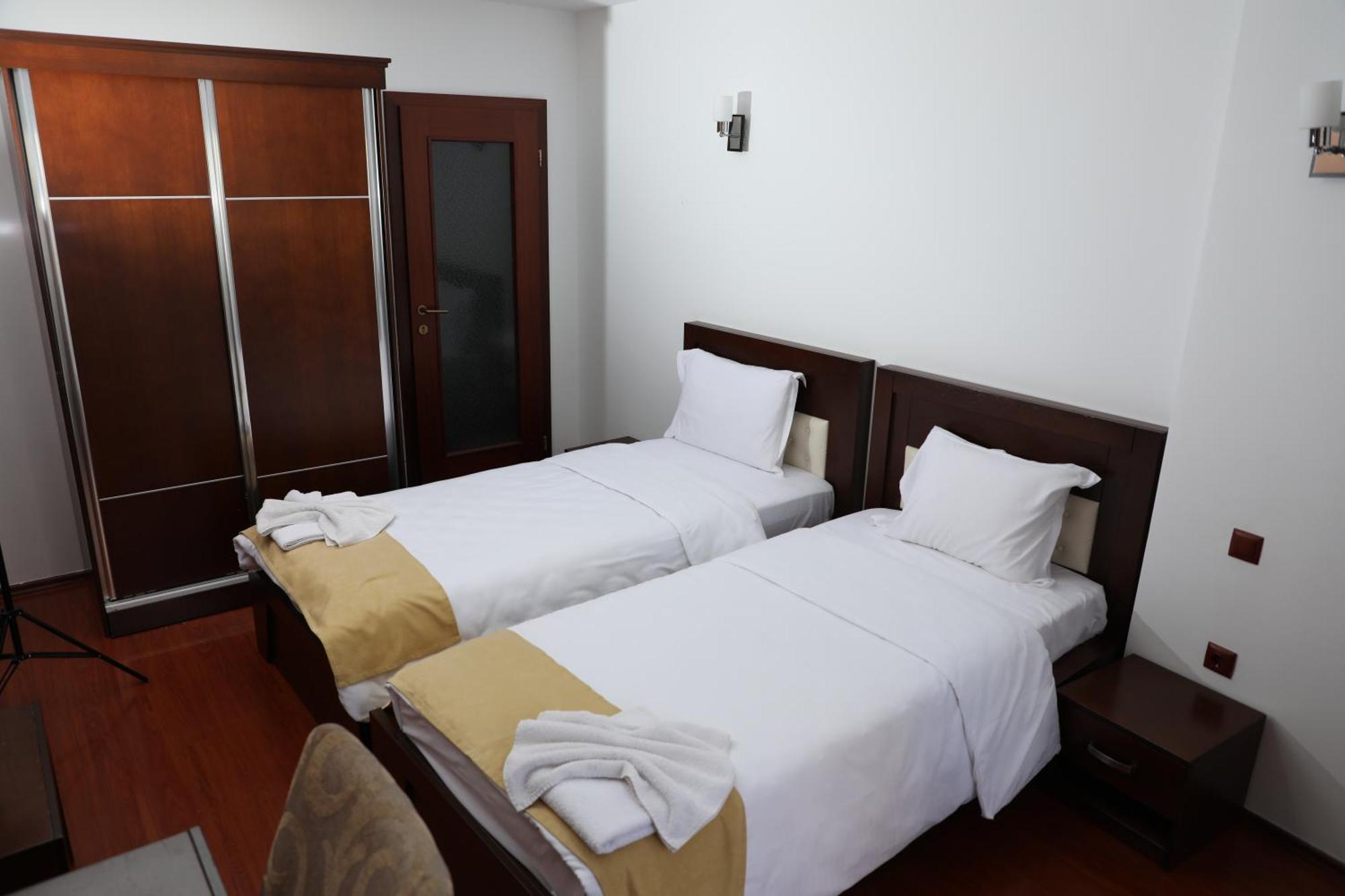 Bruti Hotel Prizren Eksteriør bilde