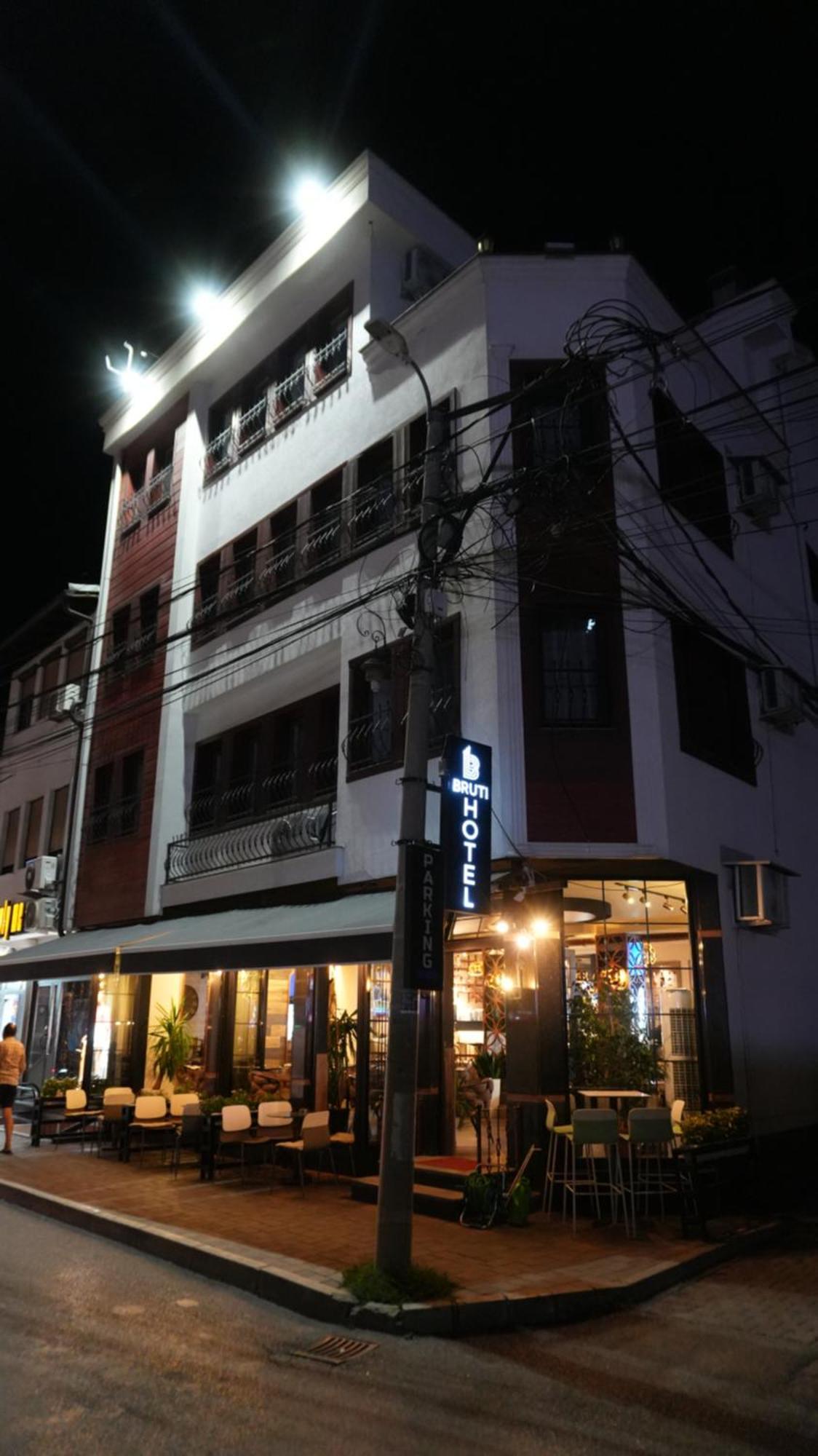 Bruti Hotel Prizren Eksteriør bilde